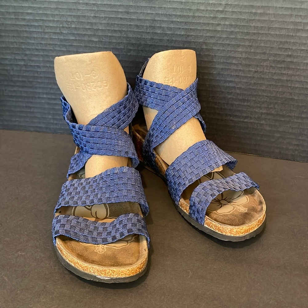 Muk Luks Wedge Sandals
